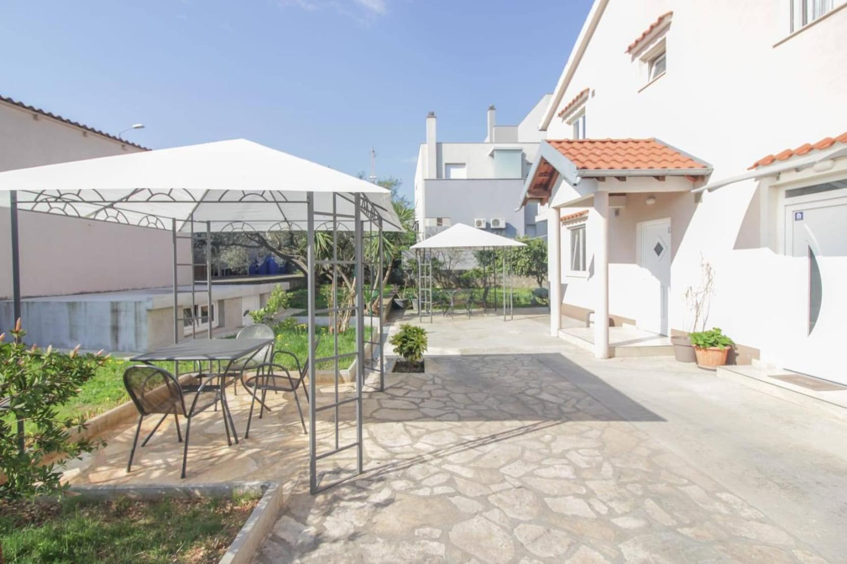 Pool House Luka Daire Zadar Dış mekan fotoğraf